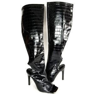 NEW NWT Fashion Nova Don't Catch Feelings Black Croco Knee High Boots Si…